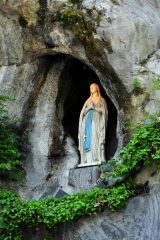 2011 Lourdes Pilgrimage - Favorites (35/38)
